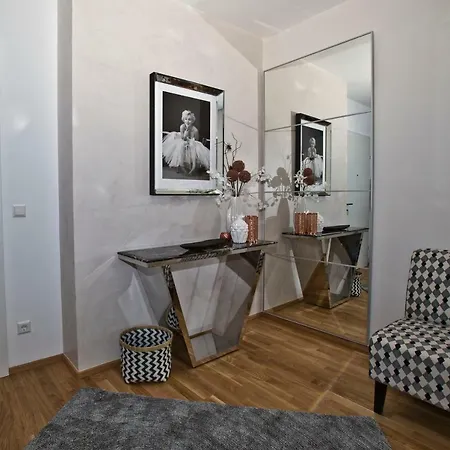 Apartment Exklusive Ferienwohnung